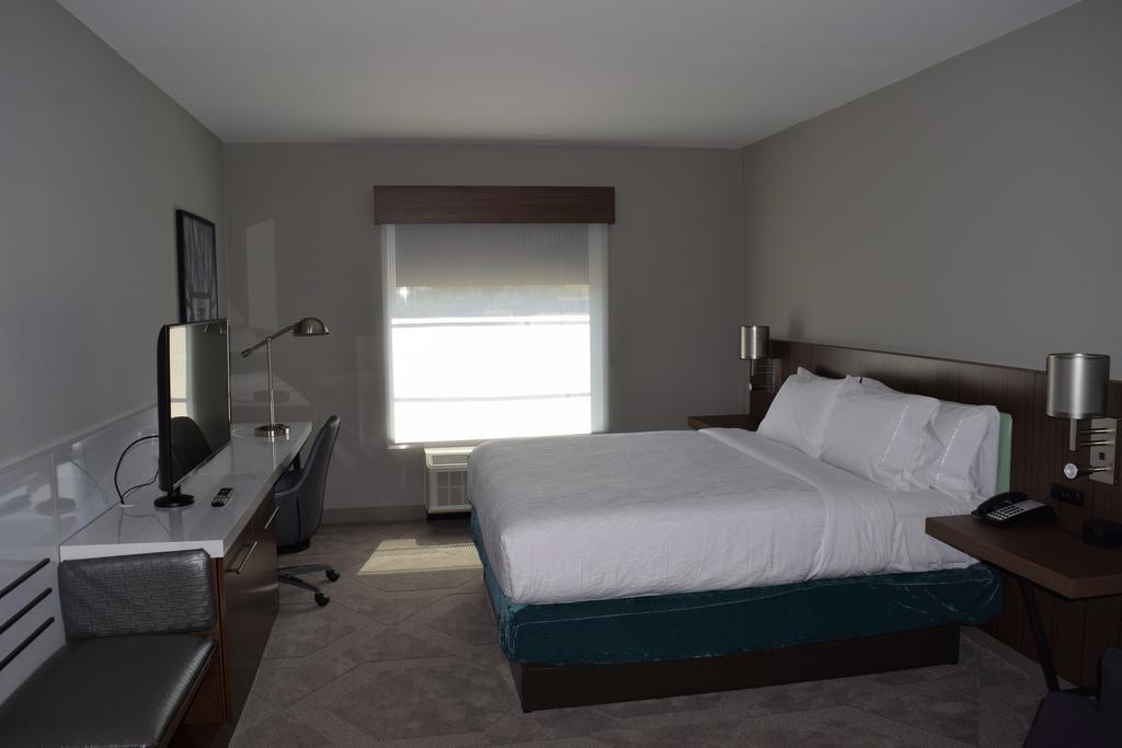 Hilton Garden Inn Little Rock Downtown מראה חיצוני תמונה